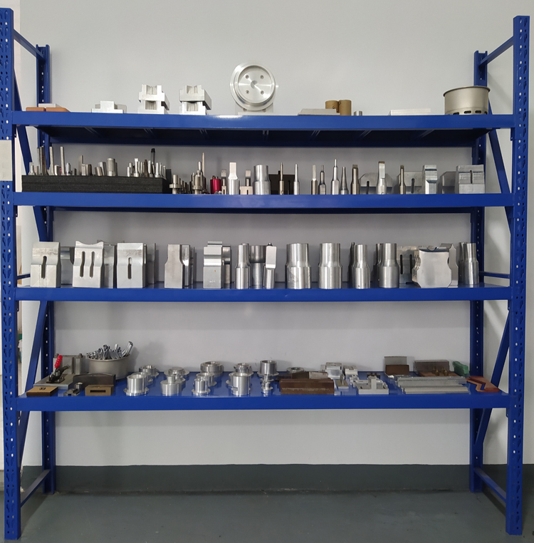 15k3200w超聲波塑料焊接機(jī)