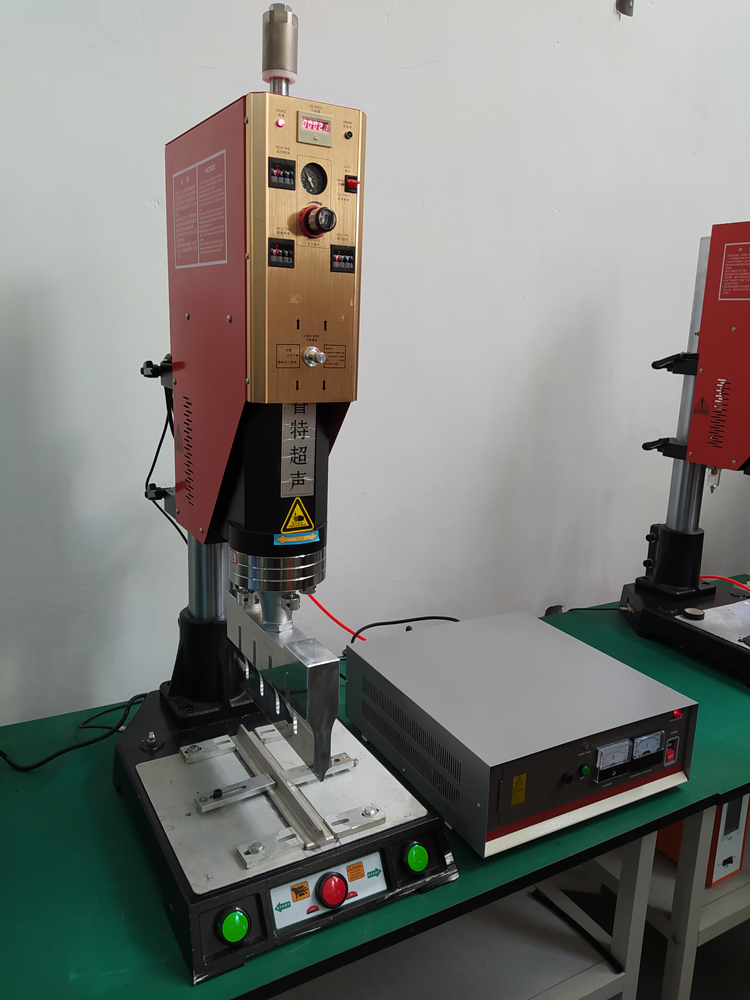 無紡布無線縫合超聲波焊接機
