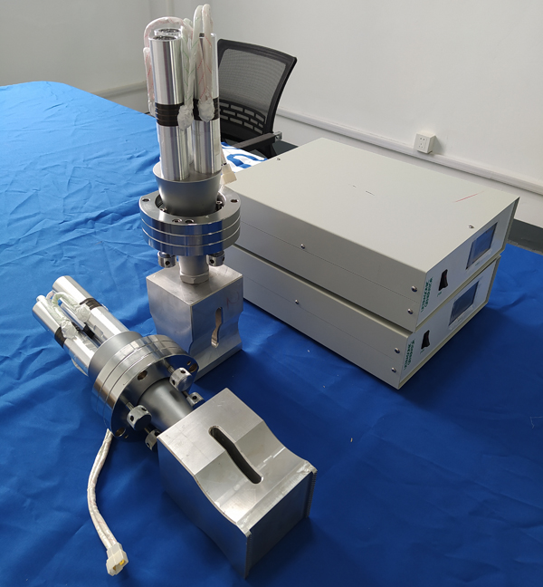 超聲波塑料焊接自動(dòng)化系統(tǒng)配套