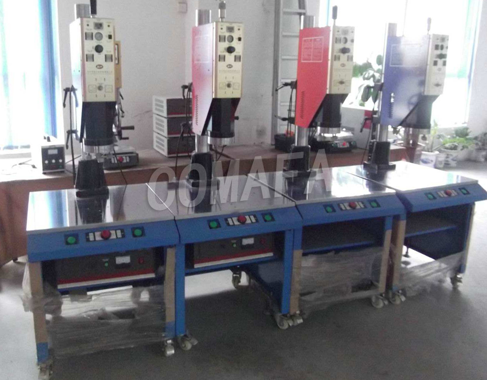 反光標(biāo)志焊接機