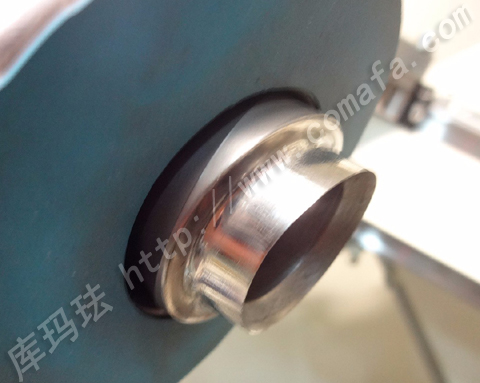 汽車前格柵雷達(dá)孔沖切機(jī)