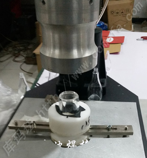 塑料底瓶蓋焊接機(jī)