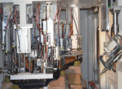 汽車行李箱焊接機(jī)