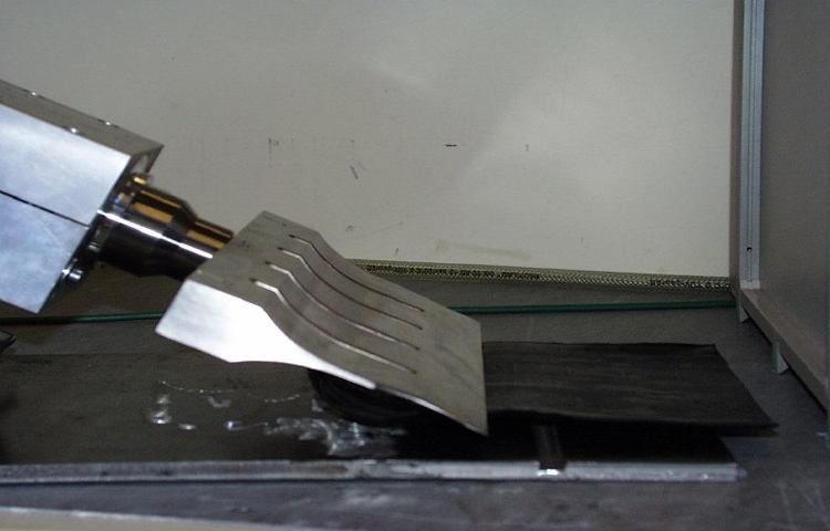 �����и�ϵ�y(t��ng)�İ��b�{(di��o)ԇ���l(f��)�������B(y��ng)