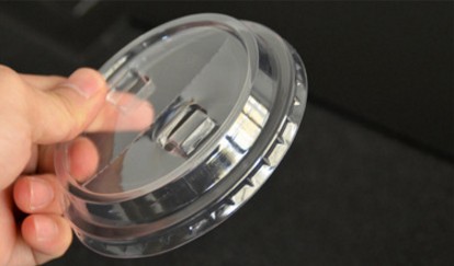 透明塑料奶茶半開杯蓋特點(diǎn)及應(yīng)用