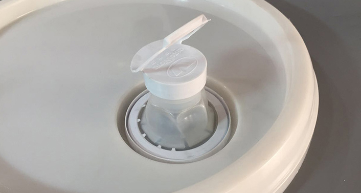 塑料防盜瓶蓋密封性能分析