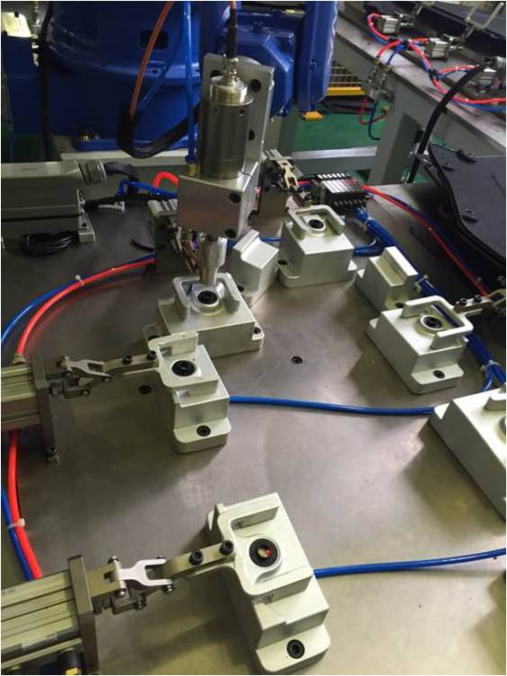 機(jī)器人超聲波焊接工藝在汽車塑料零部件的應(yīng)用