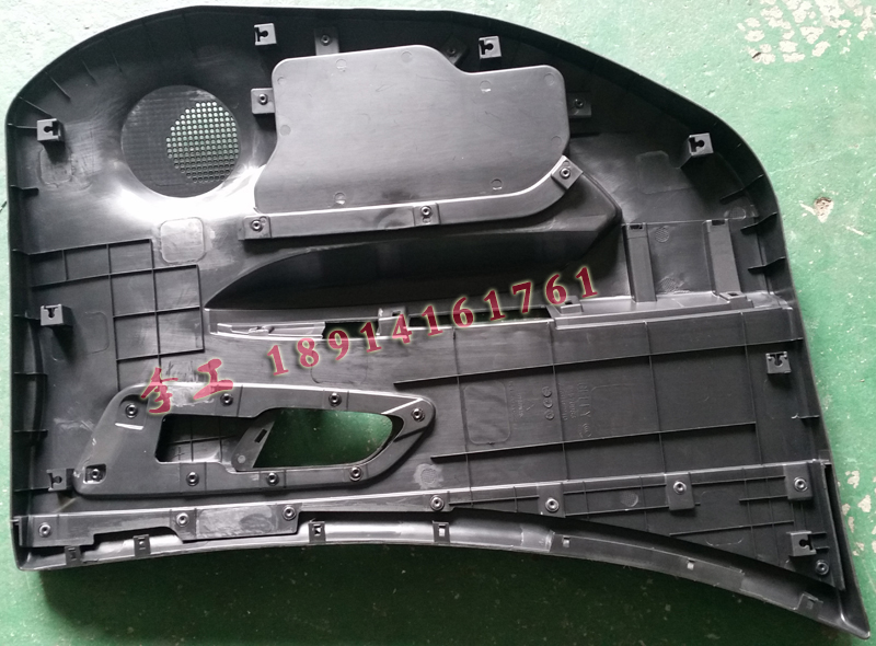 塑料熱熔鉚點(diǎn)焊接工藝在汽車配件的應(yīng)用