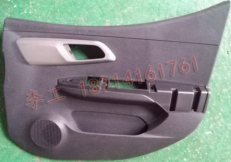 汽車門板內(nèi)飾裝飾條熱熔鉚點(diǎn)焊接工藝