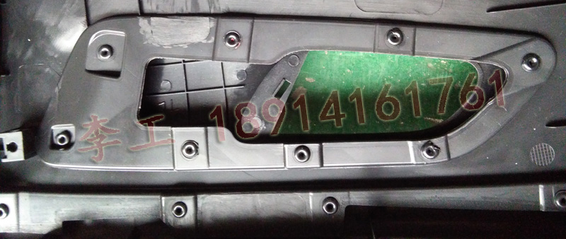 汽車門板內(nèi)飾裝飾條熱熔鉚點(diǎn)焊接工藝