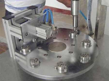 轉(zhuǎn)盤式超音波焊機(jī)