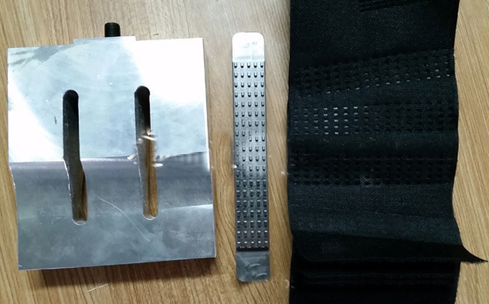 尼龍織帶與魔術(shù)貼超聲波焊接模具