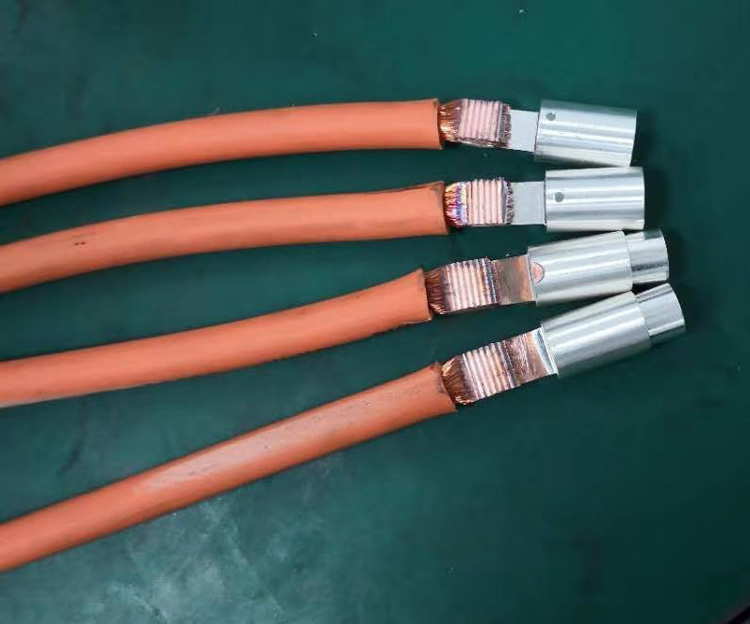 銅鋁線片超聲波金屬點(diǎn)焊圖片