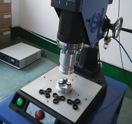 ps塑膠殼蓋超聲波焊接機(jī)