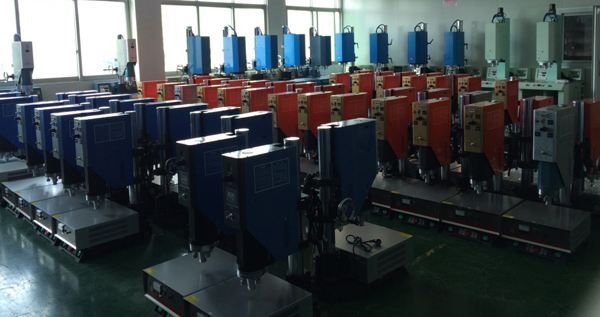 15K超聲波塑料焊接機(jī)