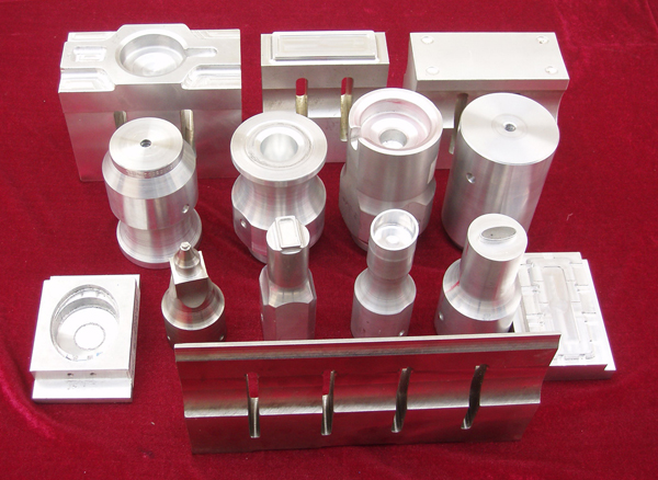 2600W超聲波塑料焊接機(jī)