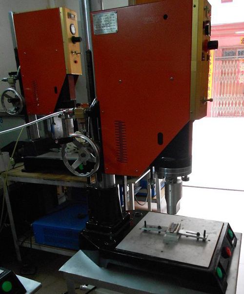 車載u盤超聲波焊接機