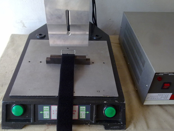 尼龍搭扣超聲波焊接機(jī)