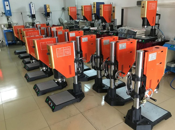 手電筒塑料殼超聲波焊接機(jī)