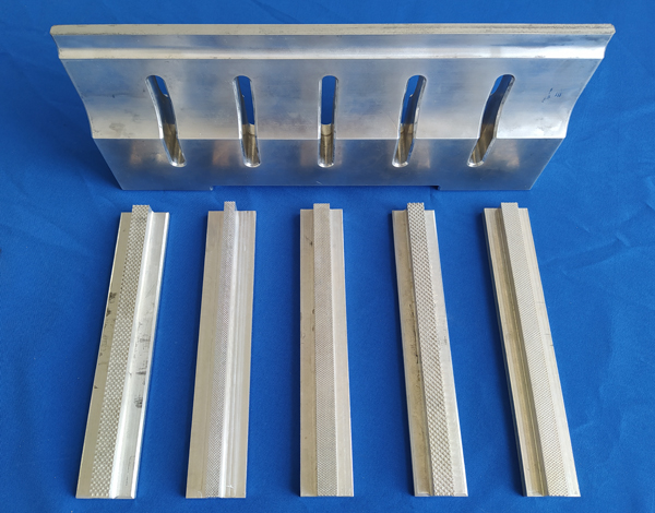 醫(yī)用無(wú)紡布超聲波縫合焊接視頻