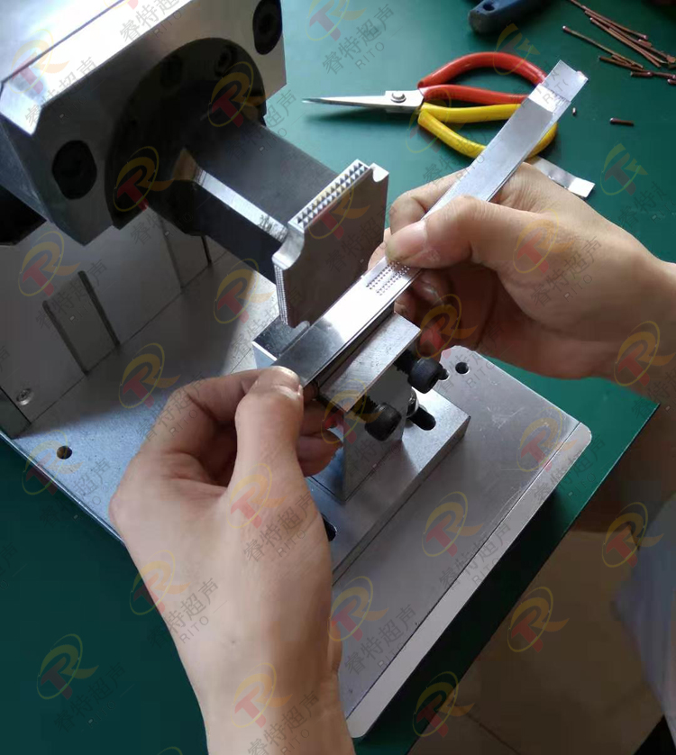 ���X���X�����XƬ�����c(di��n)��ҕ�l