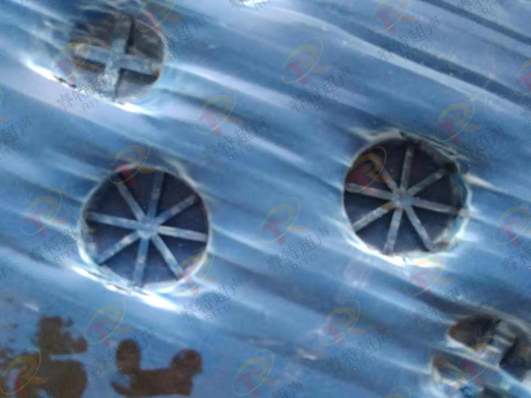 中空板周轉(zhuǎn)箱手持超聲波點(diǎn)焊視頻