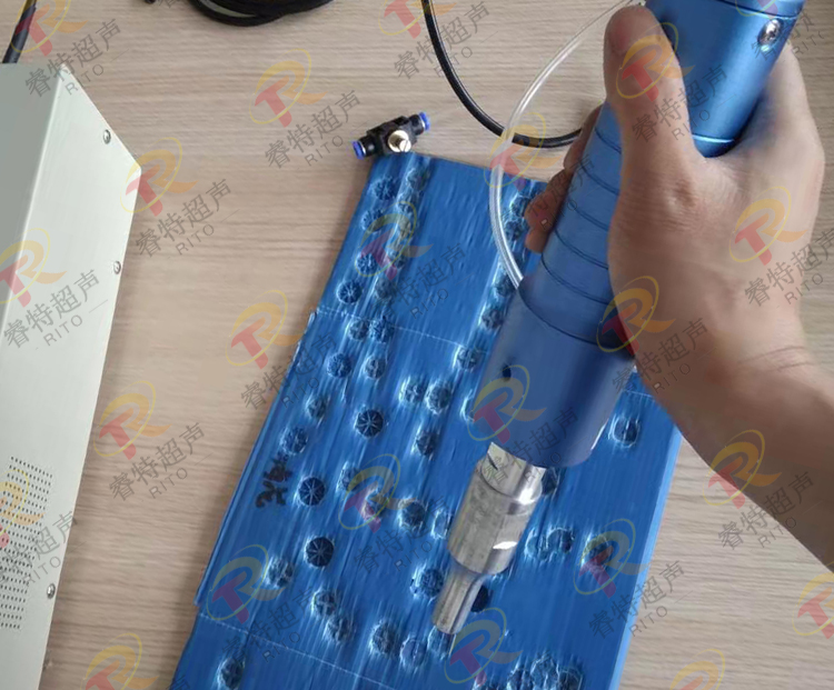 中空板周轉(zhuǎn)箱手持超聲波點(diǎn)焊視頻