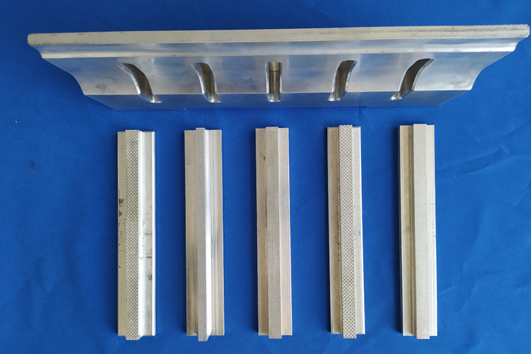 Ӱ푳����������ϳߴ����������Щ��