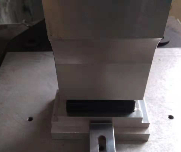 ������?j��ng)���ԭ�? /></p>
    <p>2.����ģ���O(sh��)Ӌ(j��)ȱ�����l(f��)����������<br />
      <img src=