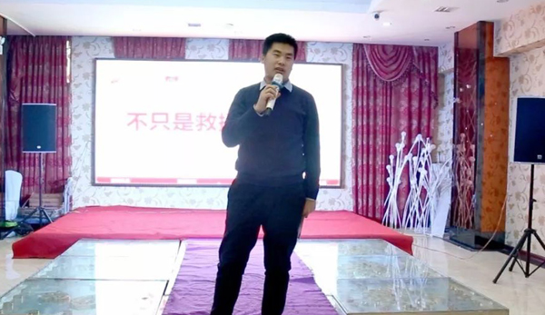 中國汽車服務(wù)行業(yè)發(fā)展高峰論壇