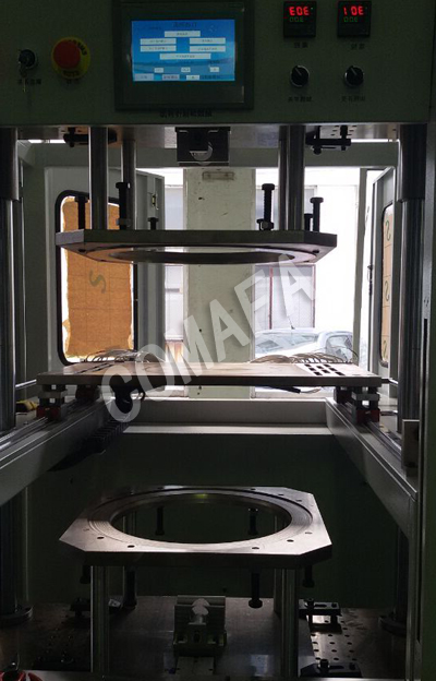 塑料熱熔機(jī)焊接動作