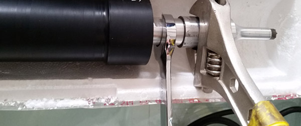 手持超聲波焊接機(jī)安裝模具的注意事項(xiàng)