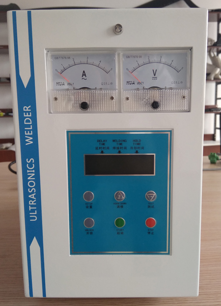 手持超聲波焊接機(jī)安裝模具的注意事項(xiàng)