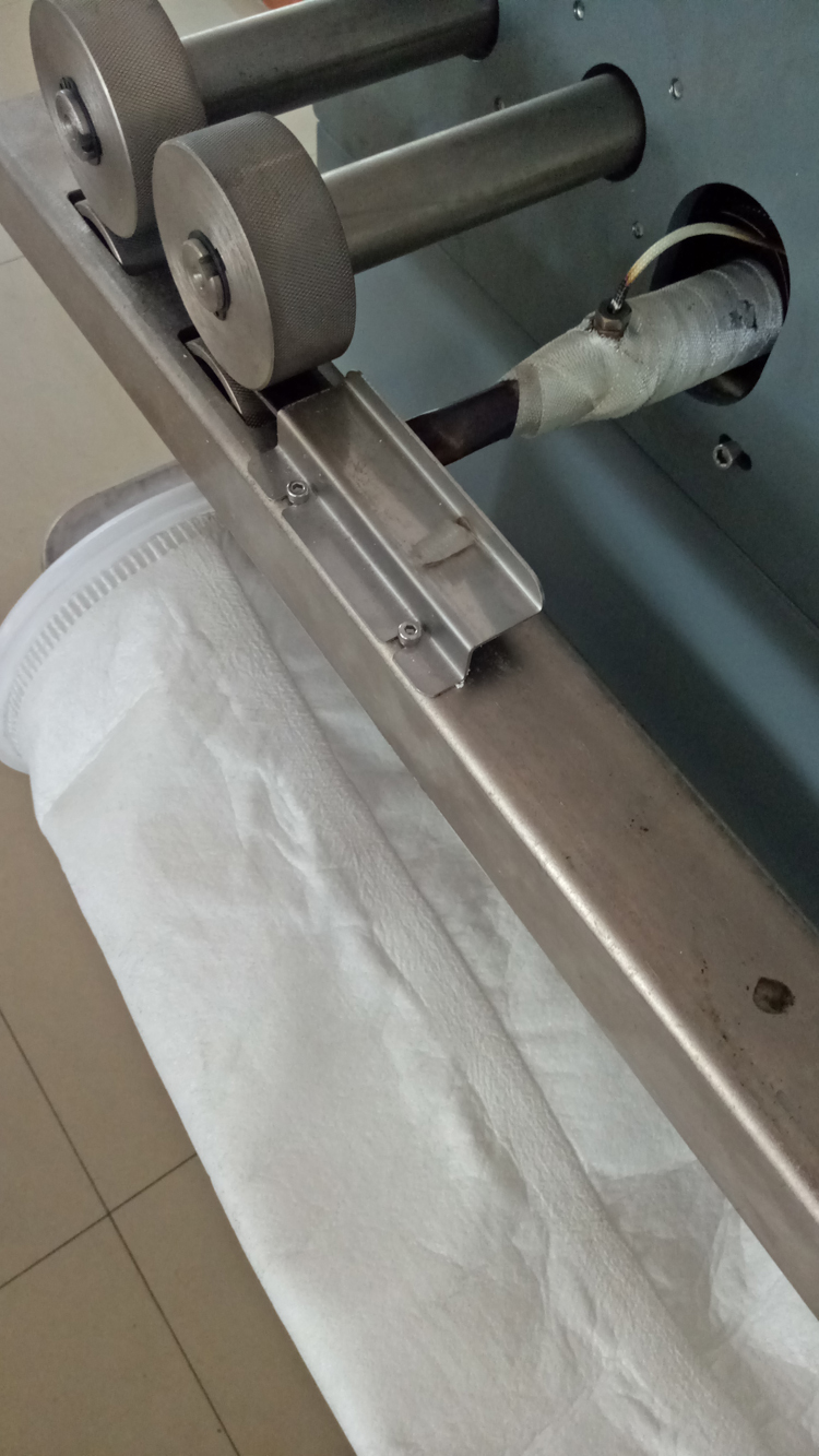 電泳涂裝陽極管離子交換膜熱風(fēng)焊接工藝