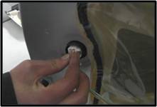 汽車前車門玻璃升降器的拆卸